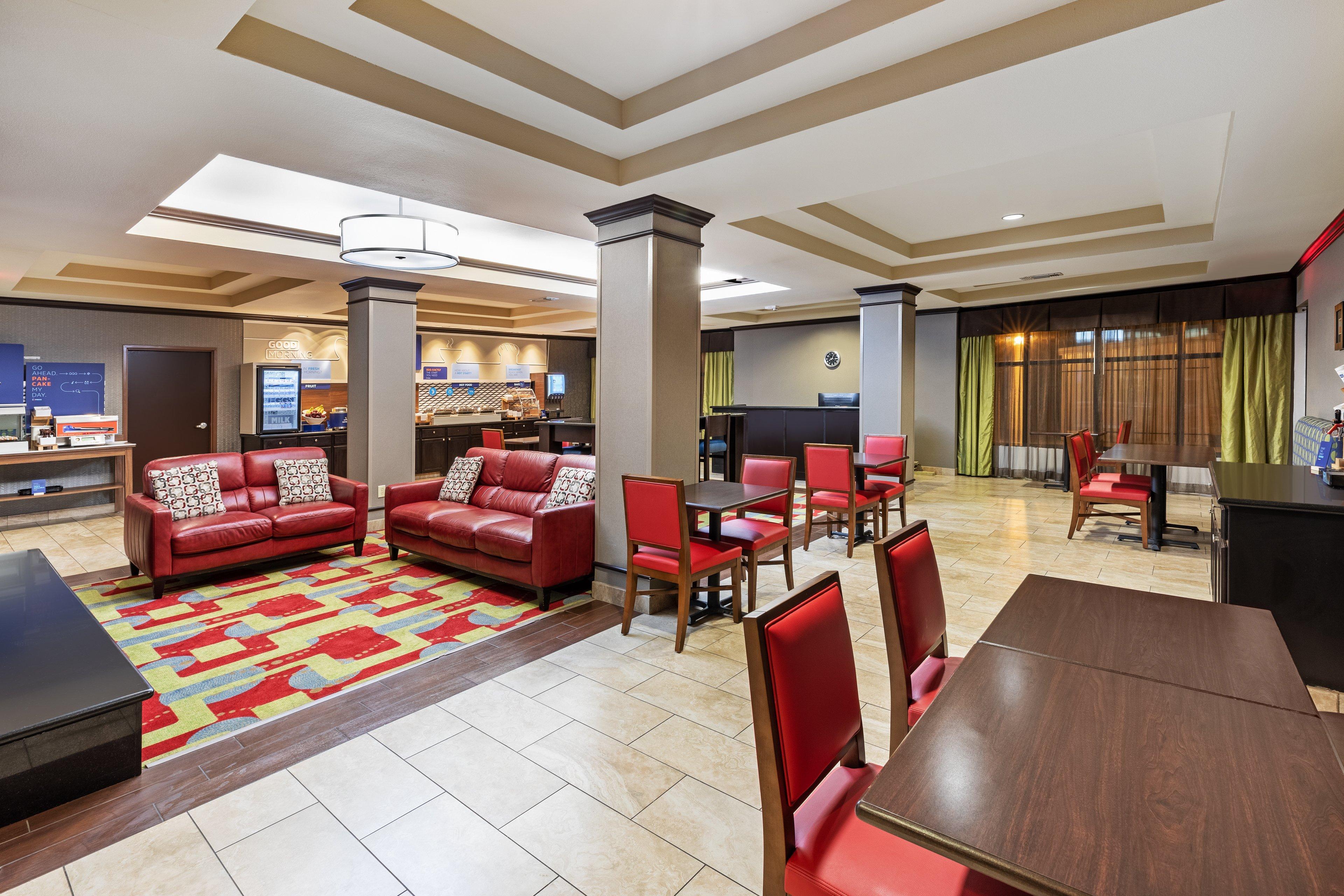 Holiday Inn Express Hotel & Suites Floresville By Ihg Bagian luar foto