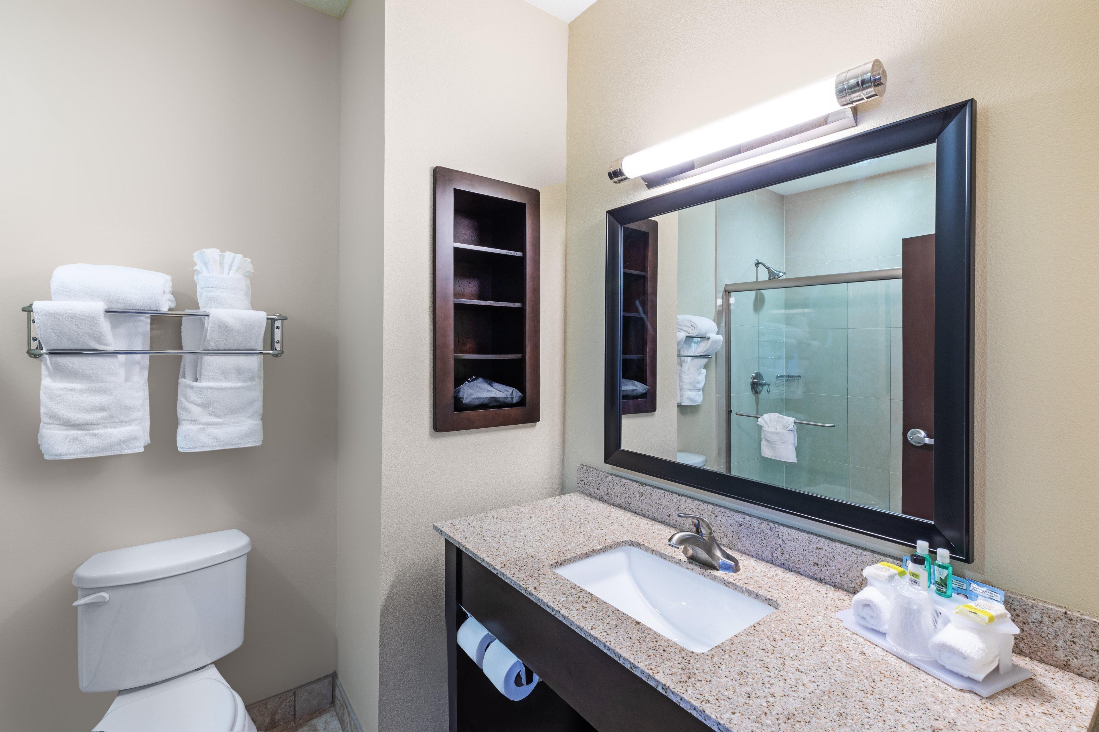 Holiday Inn Express Hotel & Suites Floresville By Ihg Bagian luar foto