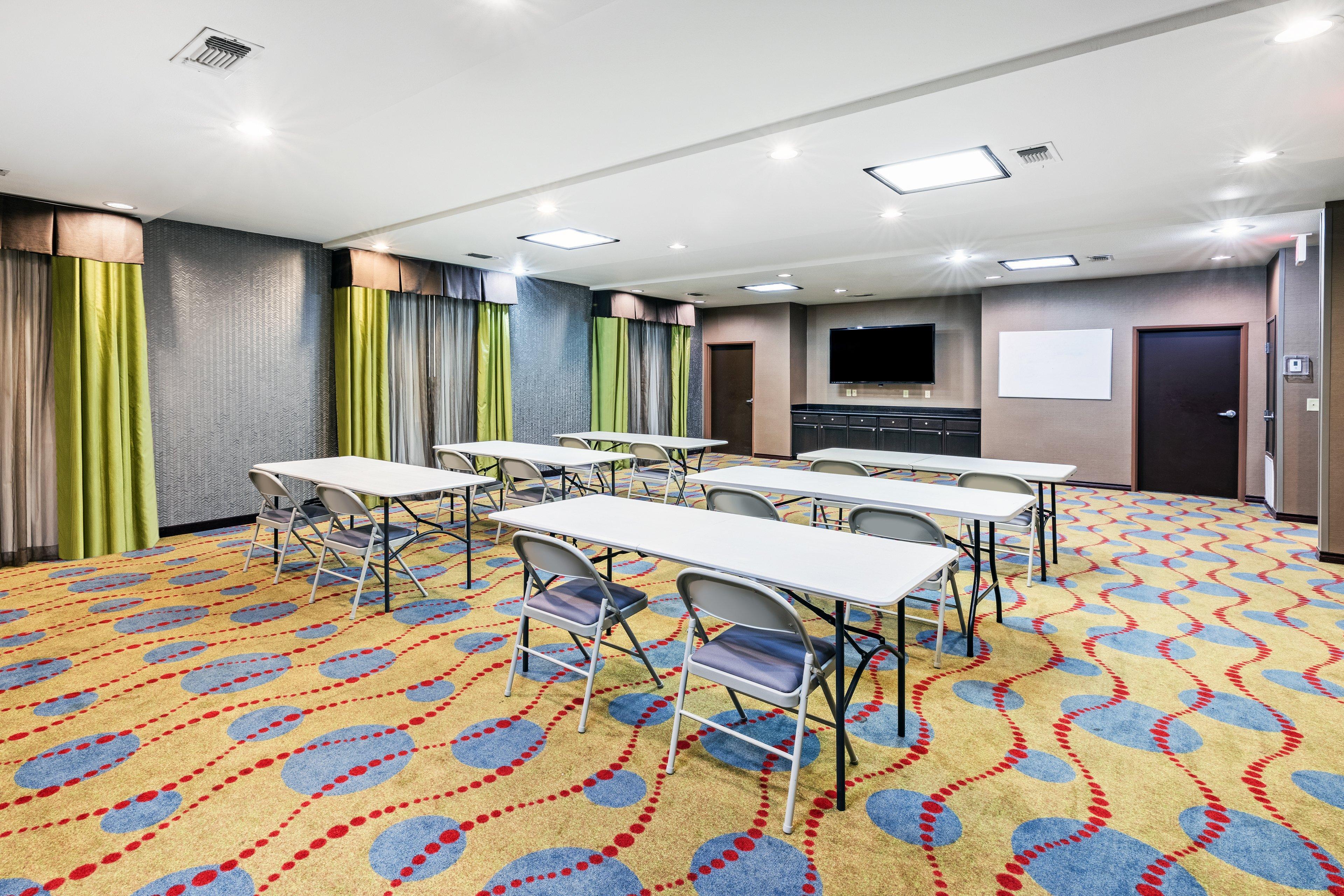 Holiday Inn Express Hotel & Suites Floresville By Ihg Bagian luar foto
