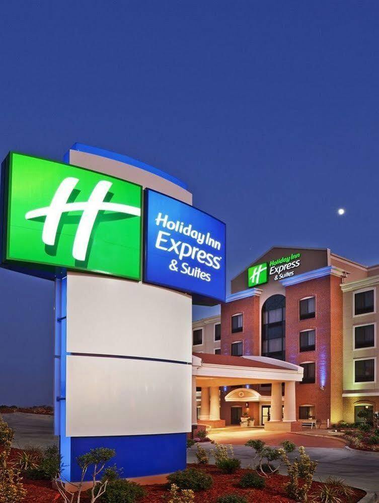 Holiday Inn Express Hotel & Suites Floresville By Ihg Bagian luar foto